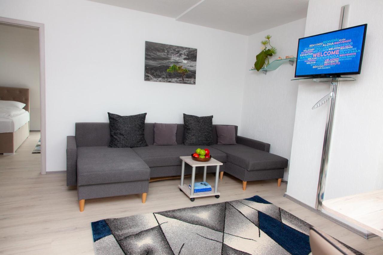 T&K Apartments Near Messe Fair Trade Duesseldorf Und Airport 3A ドゥイスブルグ エクステリア 写真